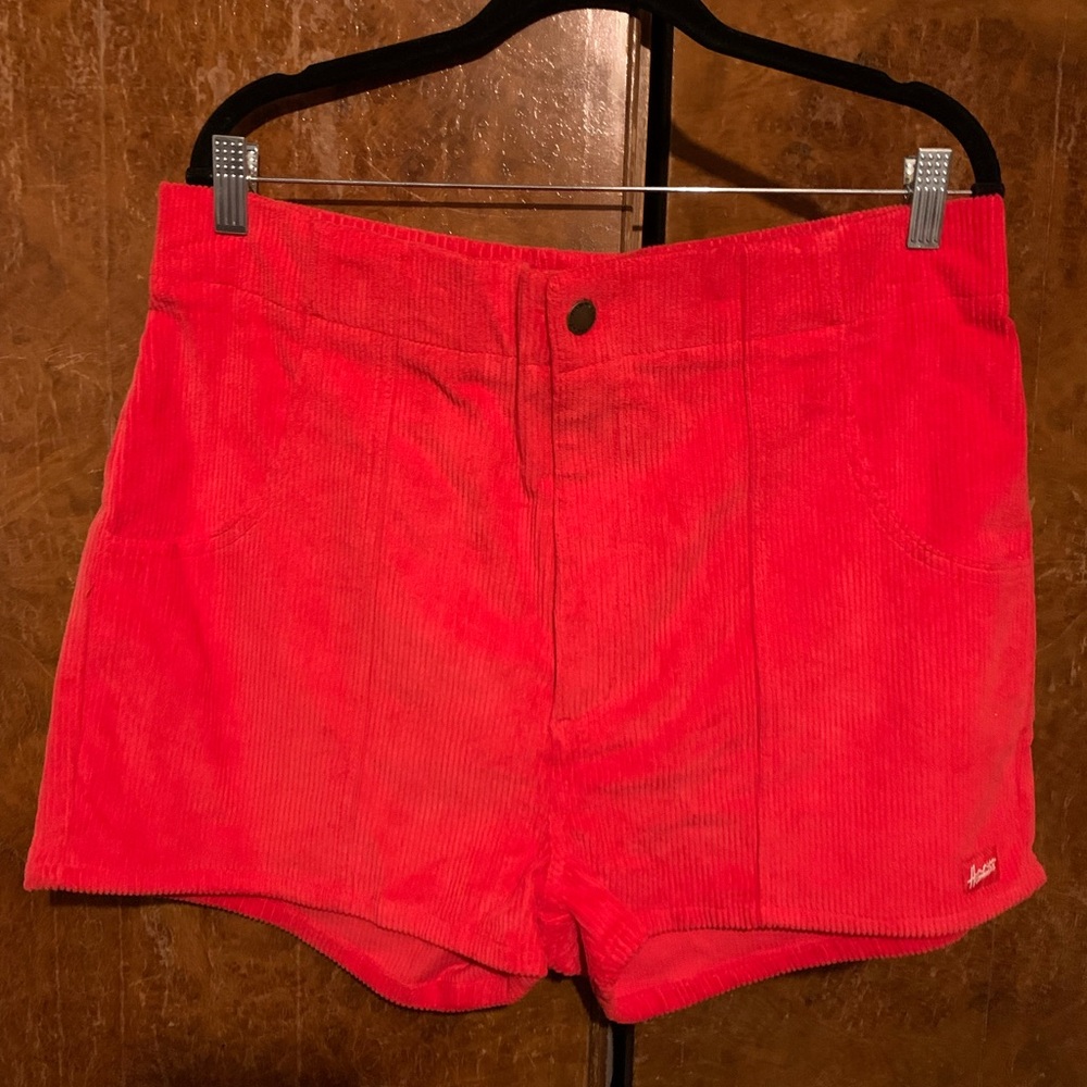Brand new Hammies corduroy shorts so comfy!!